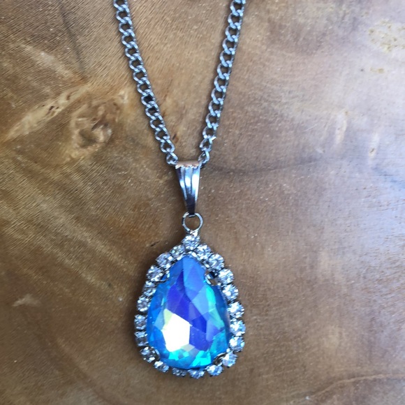 Light Sapphire AB Crystal Halo Necklace - Picture 7 of 12